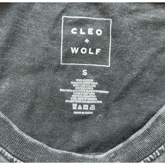 Cleo + Wolf Nature T Shirt Relaxed Fit Sz. Small Black Wolf Graphic - Picture 2 of 6